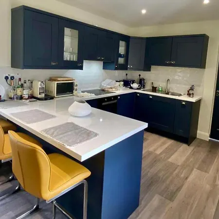 Apartamento 1-bed Near Nenagh & Lough Derg *