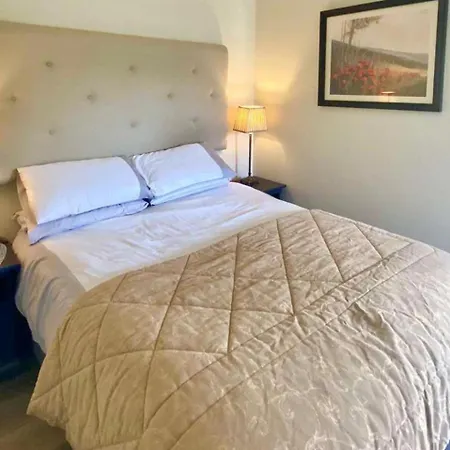1-bed Near Nenagh & Lough Derg Apartamento *